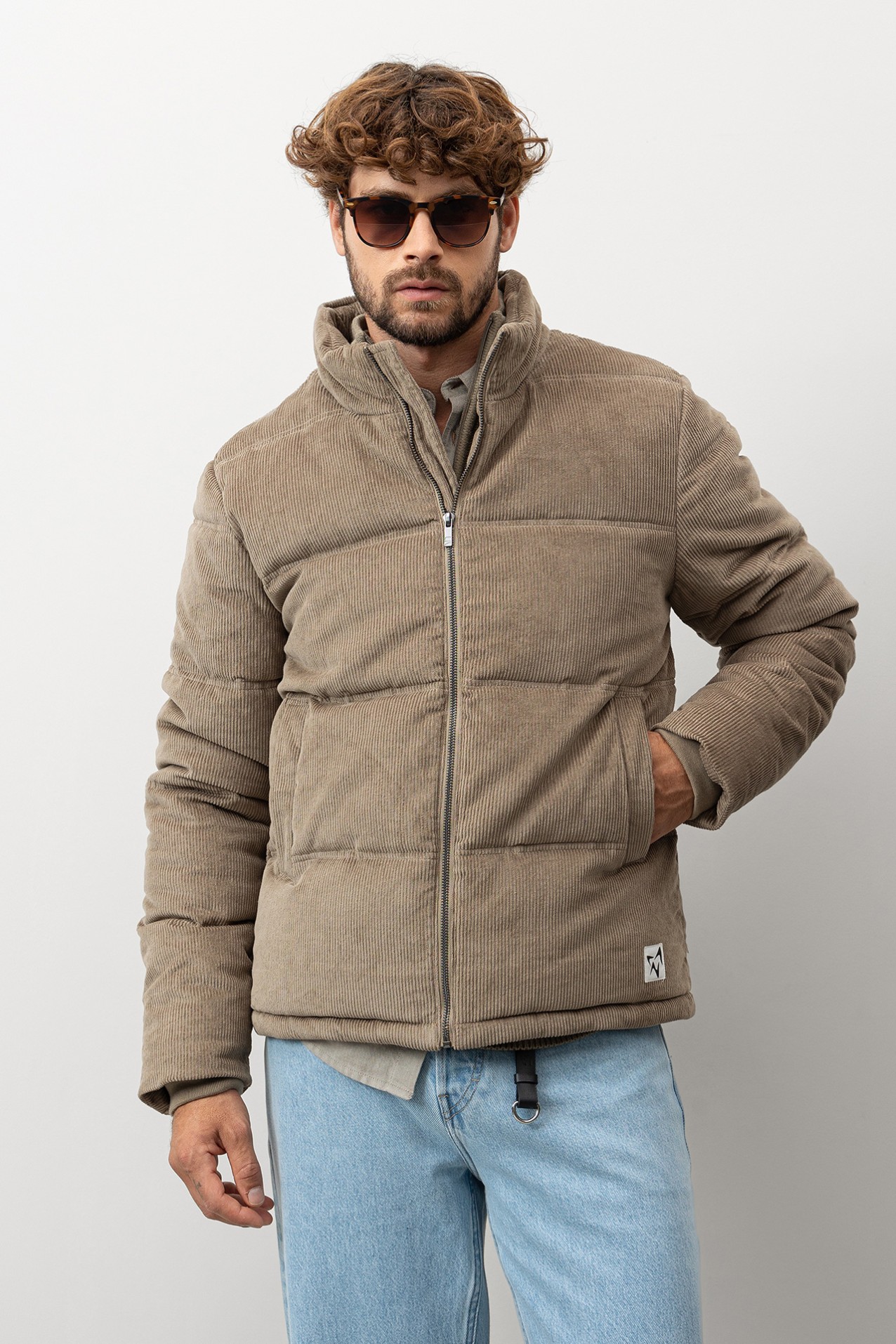 Casaco acolchado bege