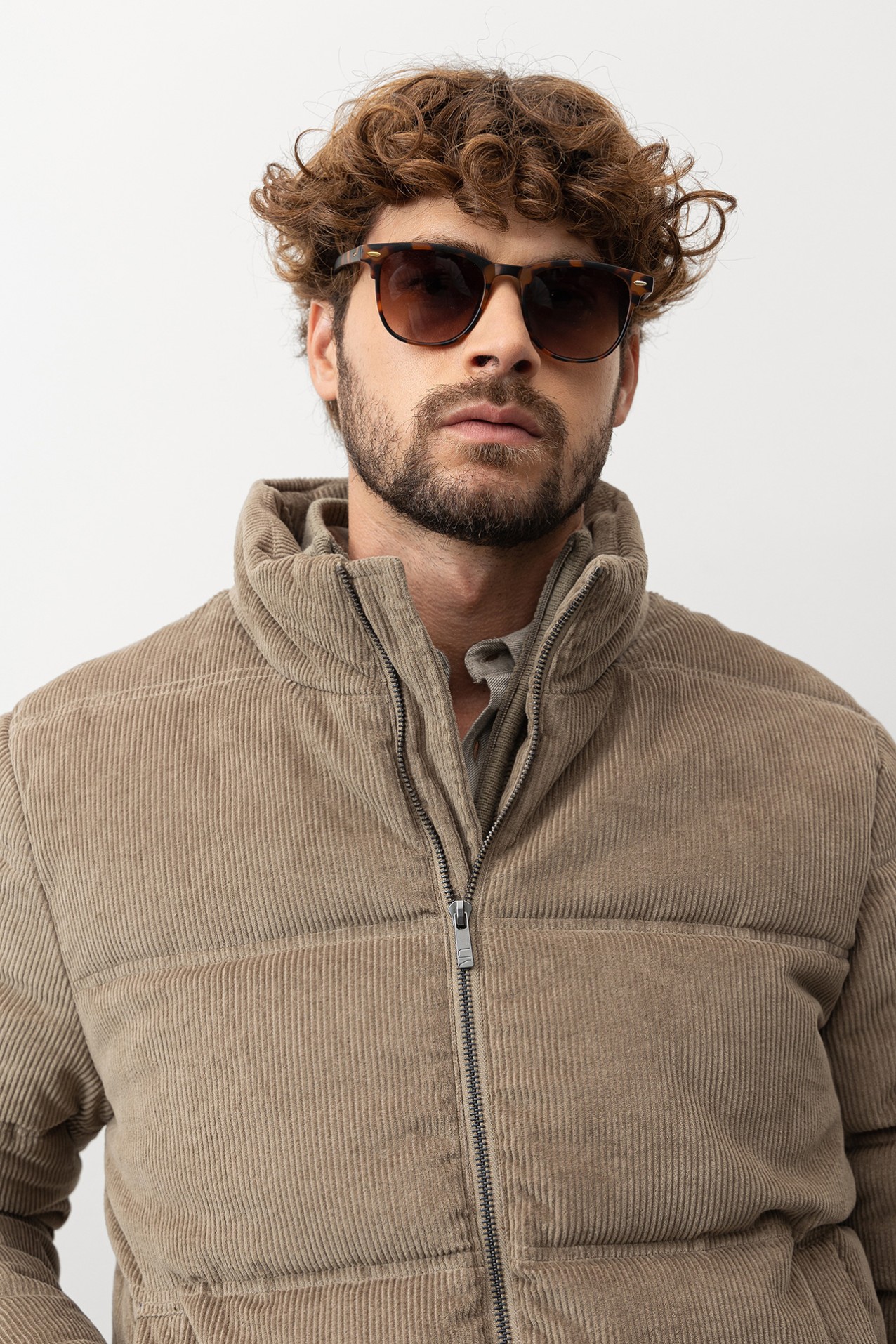 Casaco acolchado bege