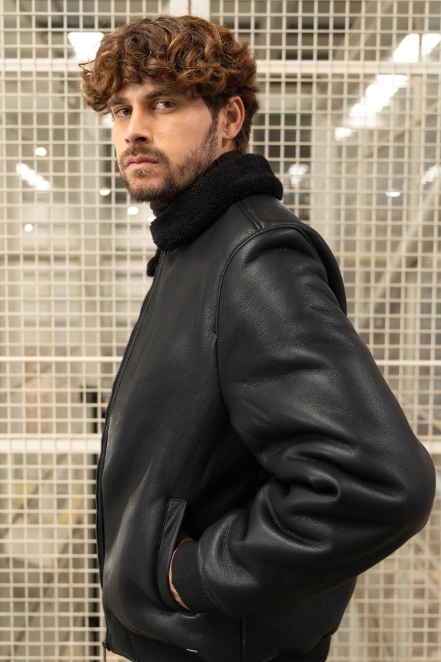 Blusn negro con cuello