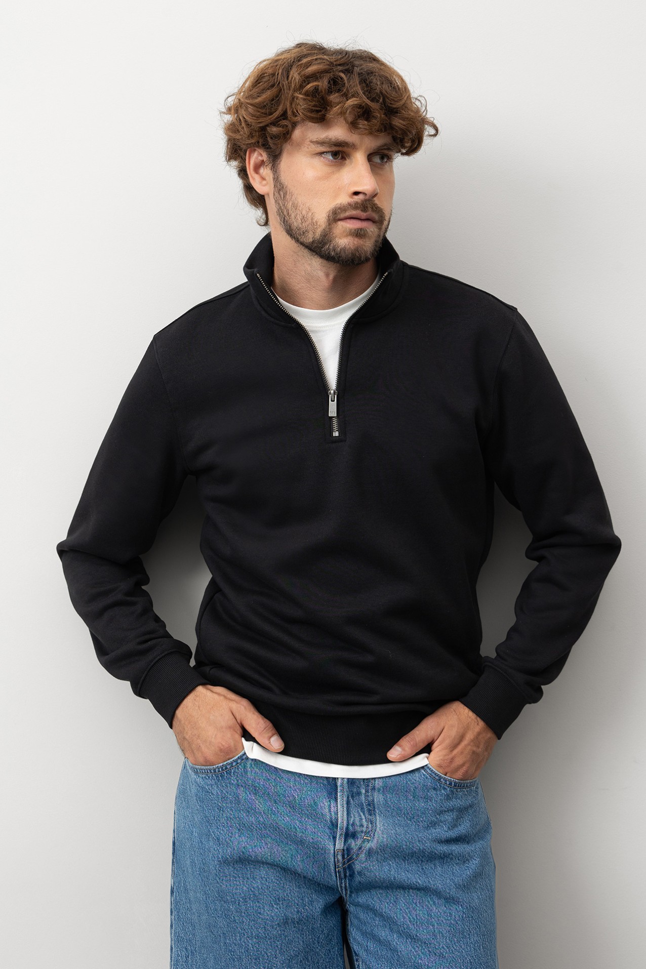 Black Regular Fit Sweatshirt