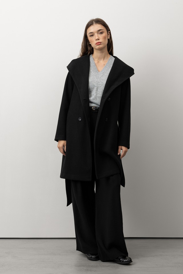 Casaco Comprido com Capuz Casaco Comprido com Capuz