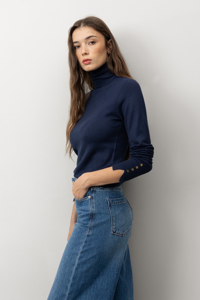 Slim Dark Blue Knit Sweater Slim Dark Blue Knit Sweater