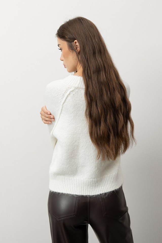 Camisola Tricotada Relaxed Bege Camisola Tricotada Relaxed Bege