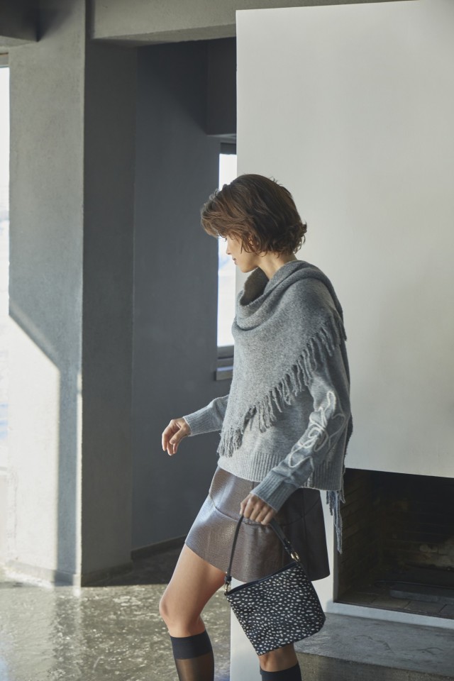 Grey Relaxed Knit Sweater Grey Relaxed Knit Sweater