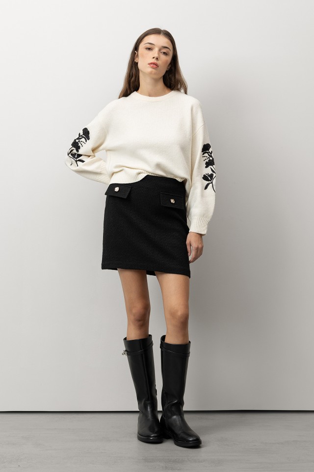 Black Skirt with Pockets Black Skirt with Pockets
