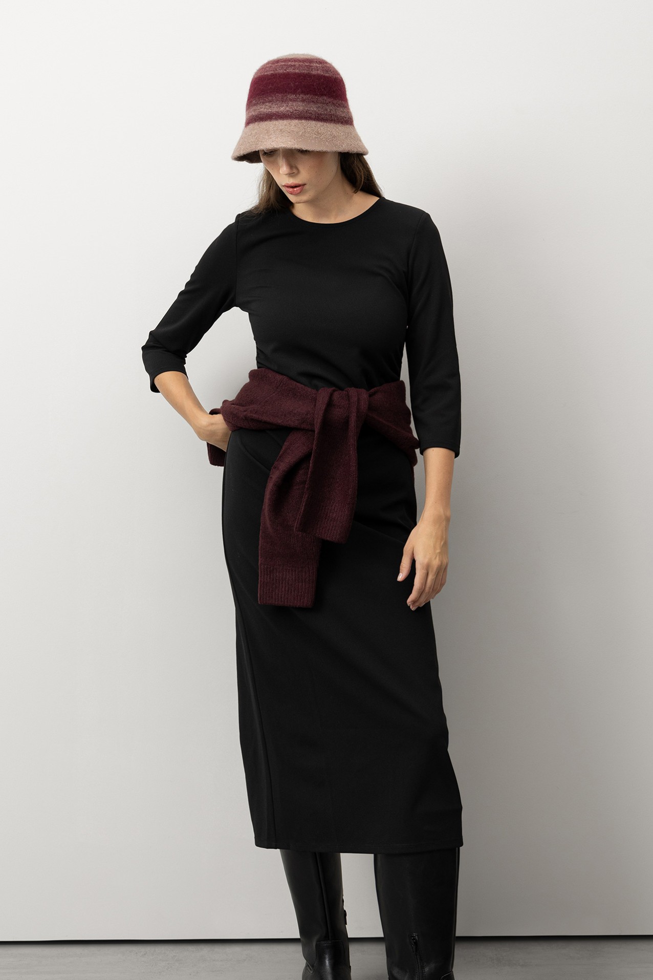 Vestido Preto Slim Elegante