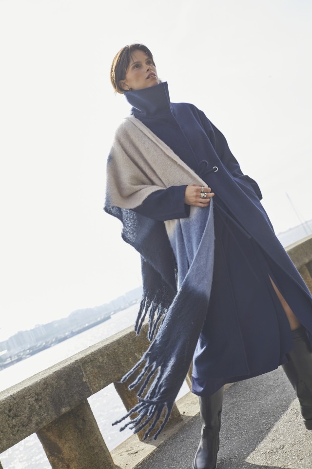 Casaco Comprido com Cinto Corda Casaco Comprido com Cinto Corda