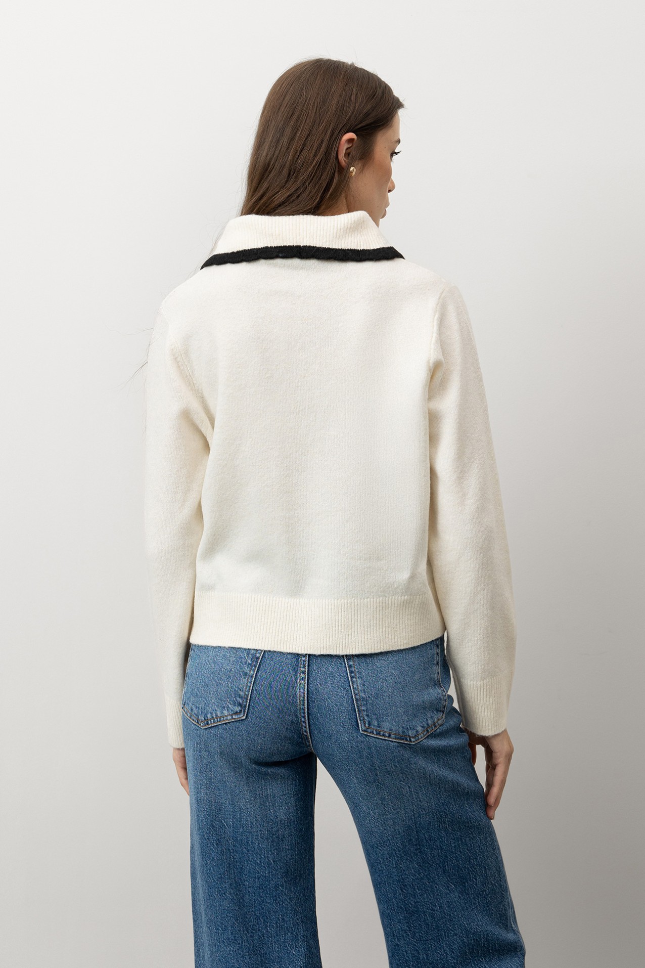 Cream Sweater with Black Collar