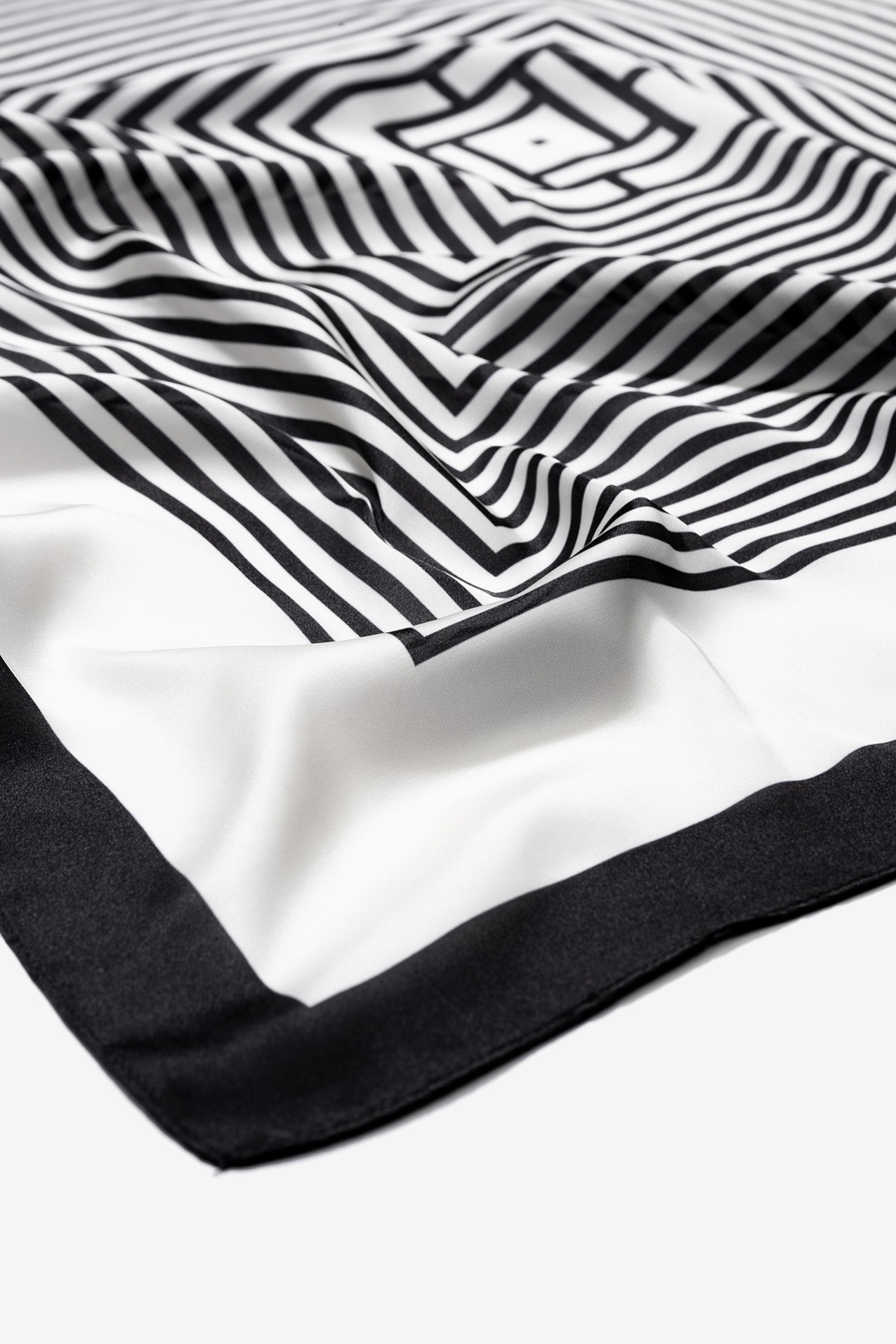 Geometric Black and White Bandana