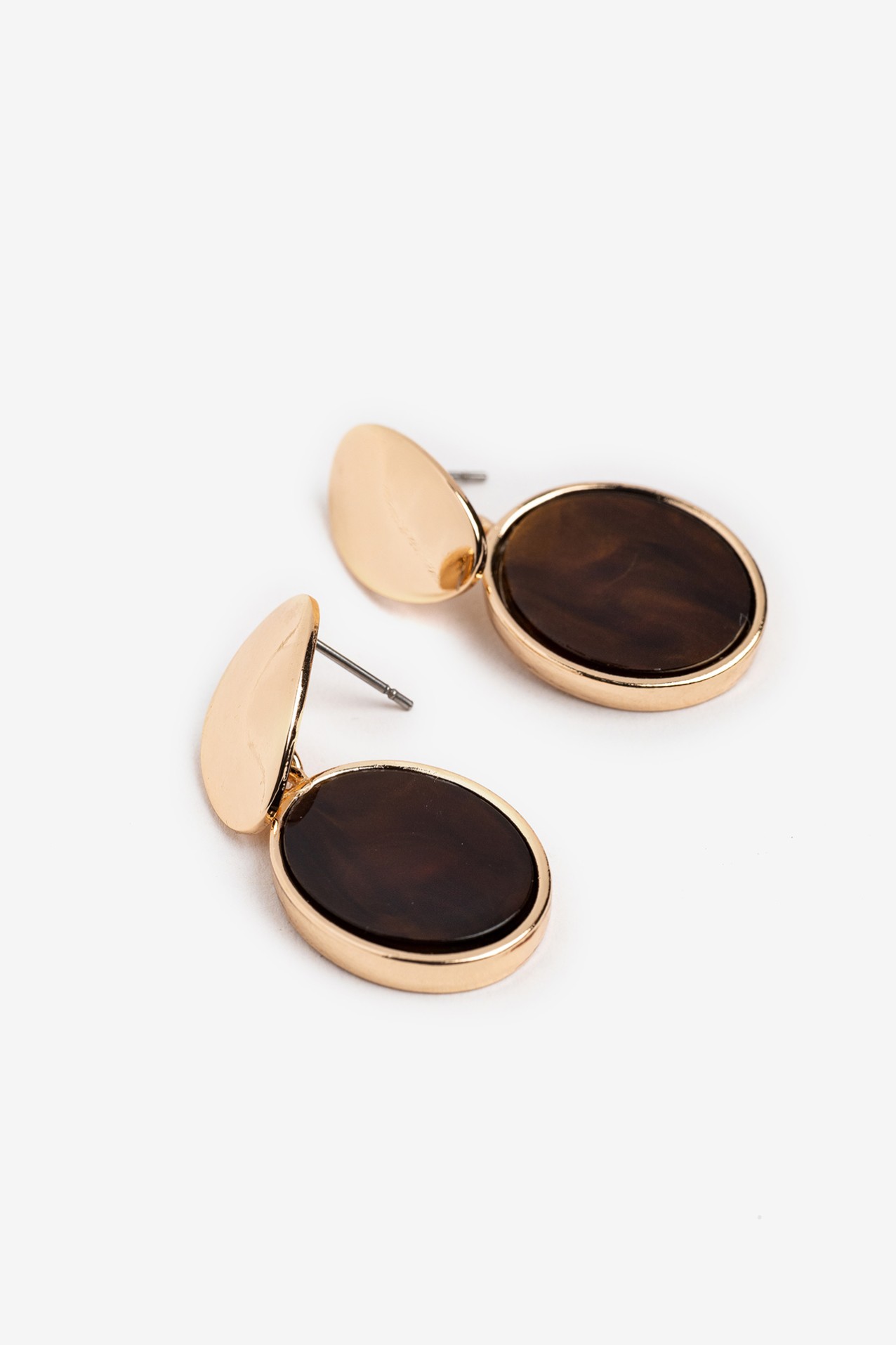 Brincos Dourados Elegantes