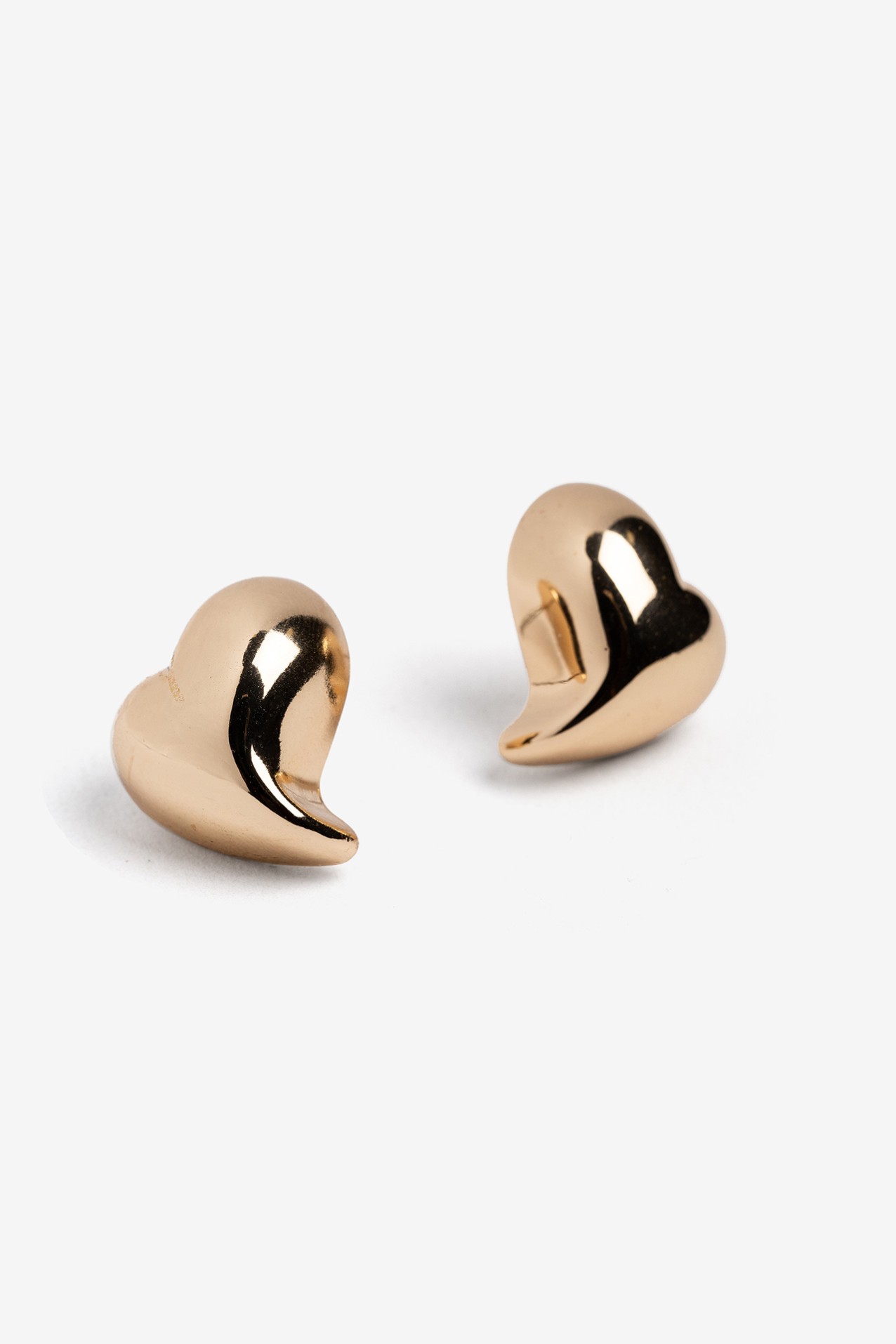 Brincos Corao Metlico