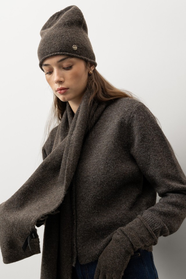 Gorro Castanho Minimalista