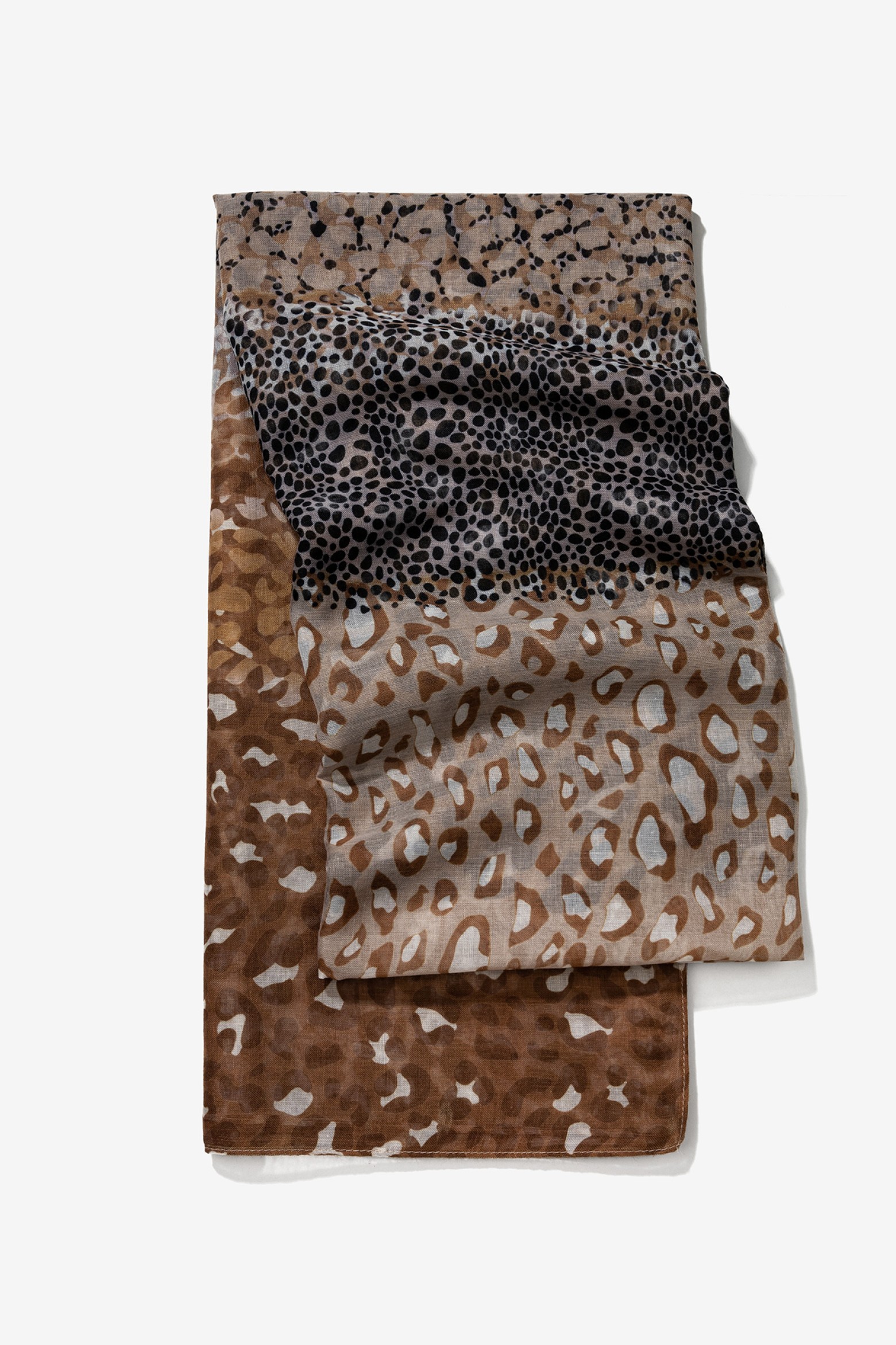 Pa�uelo animal print beige