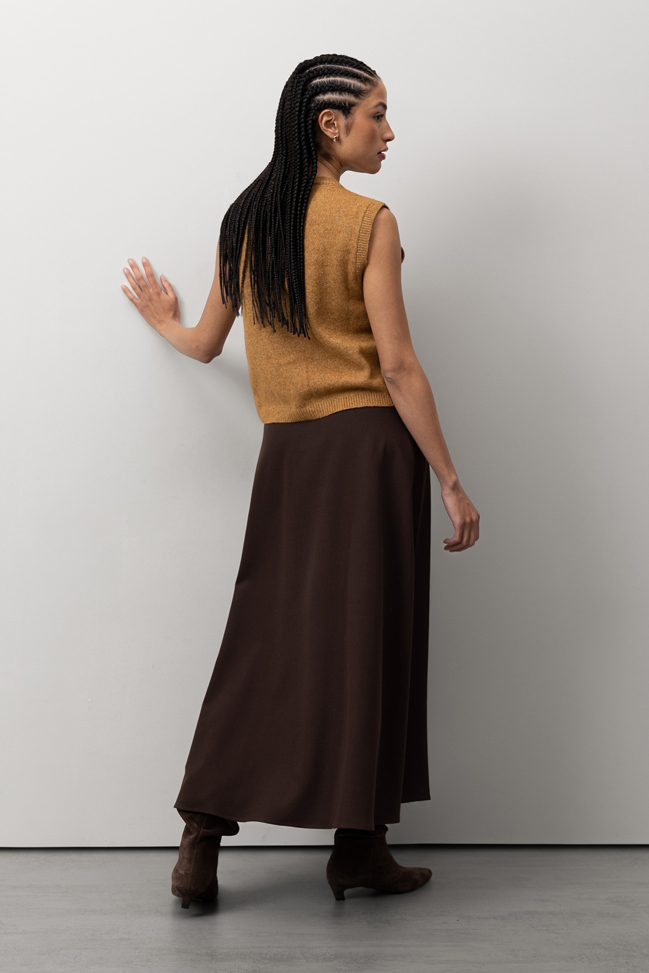 Saia Midi Plissada Castanha