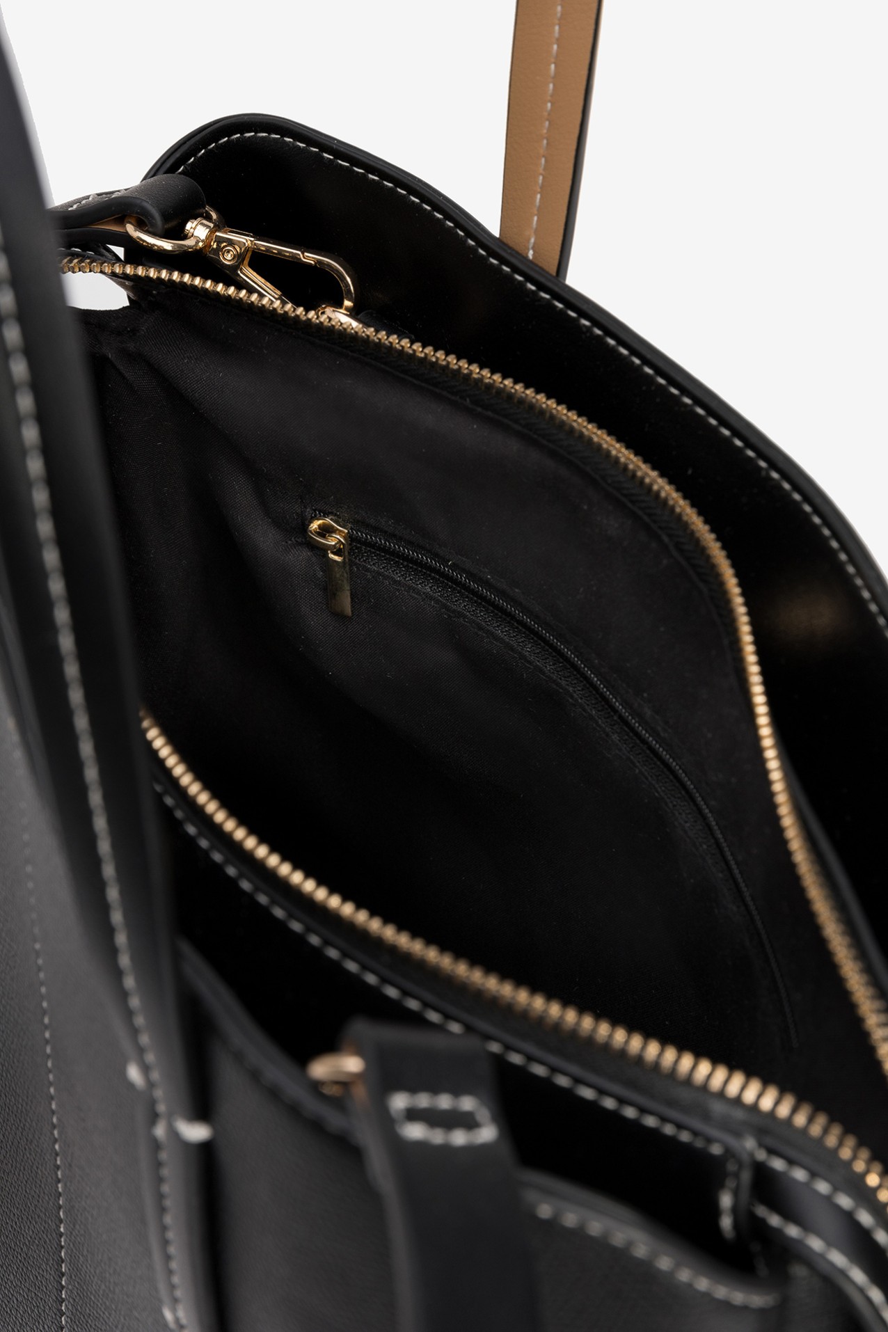 Elegant Black Handbag