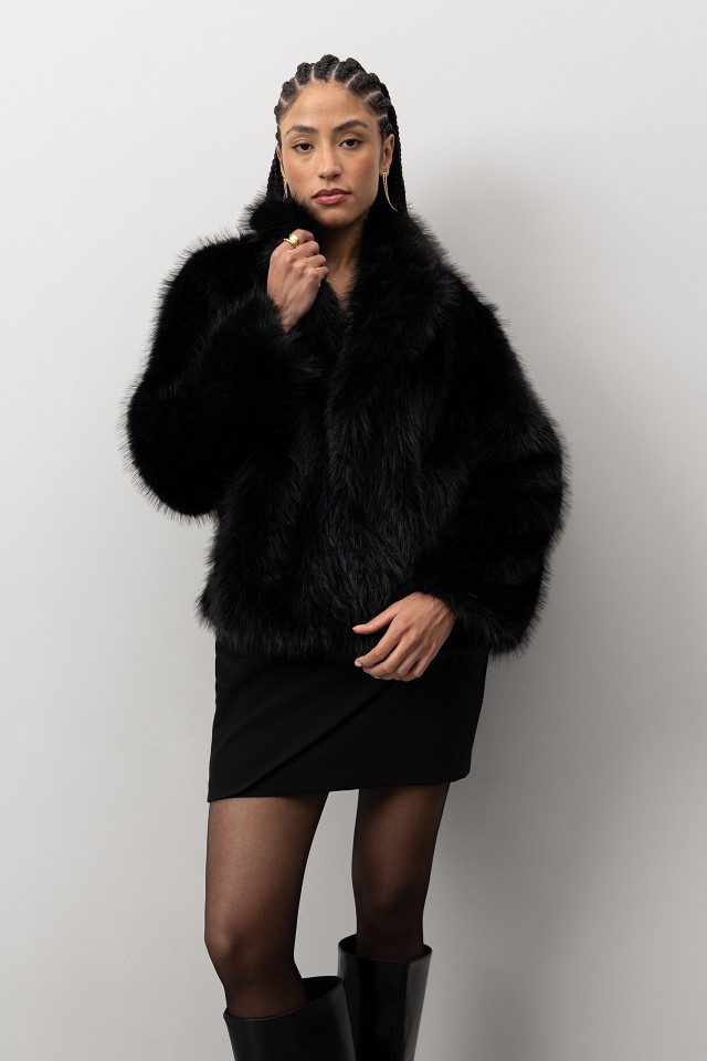 Chaqueta corta negra Chaqueta corta negra