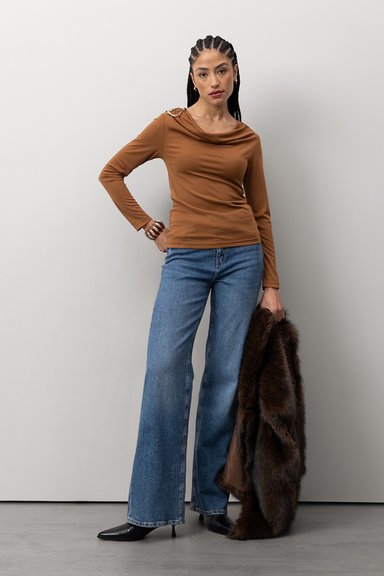 T-shirt Slim Castanha