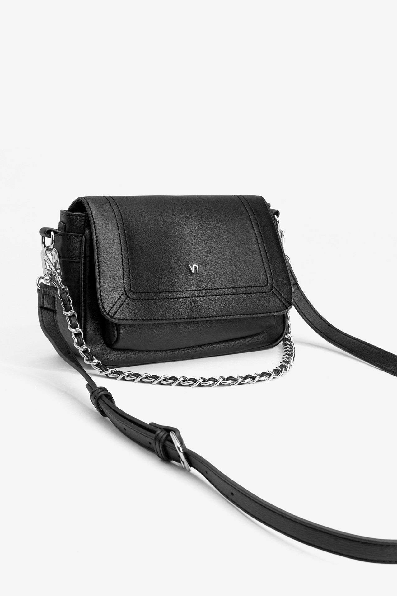 Cartera negra elegante