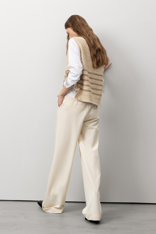 Calça Wide Leg Botões Metálicos Calça Wide Leg Botões Metálicos