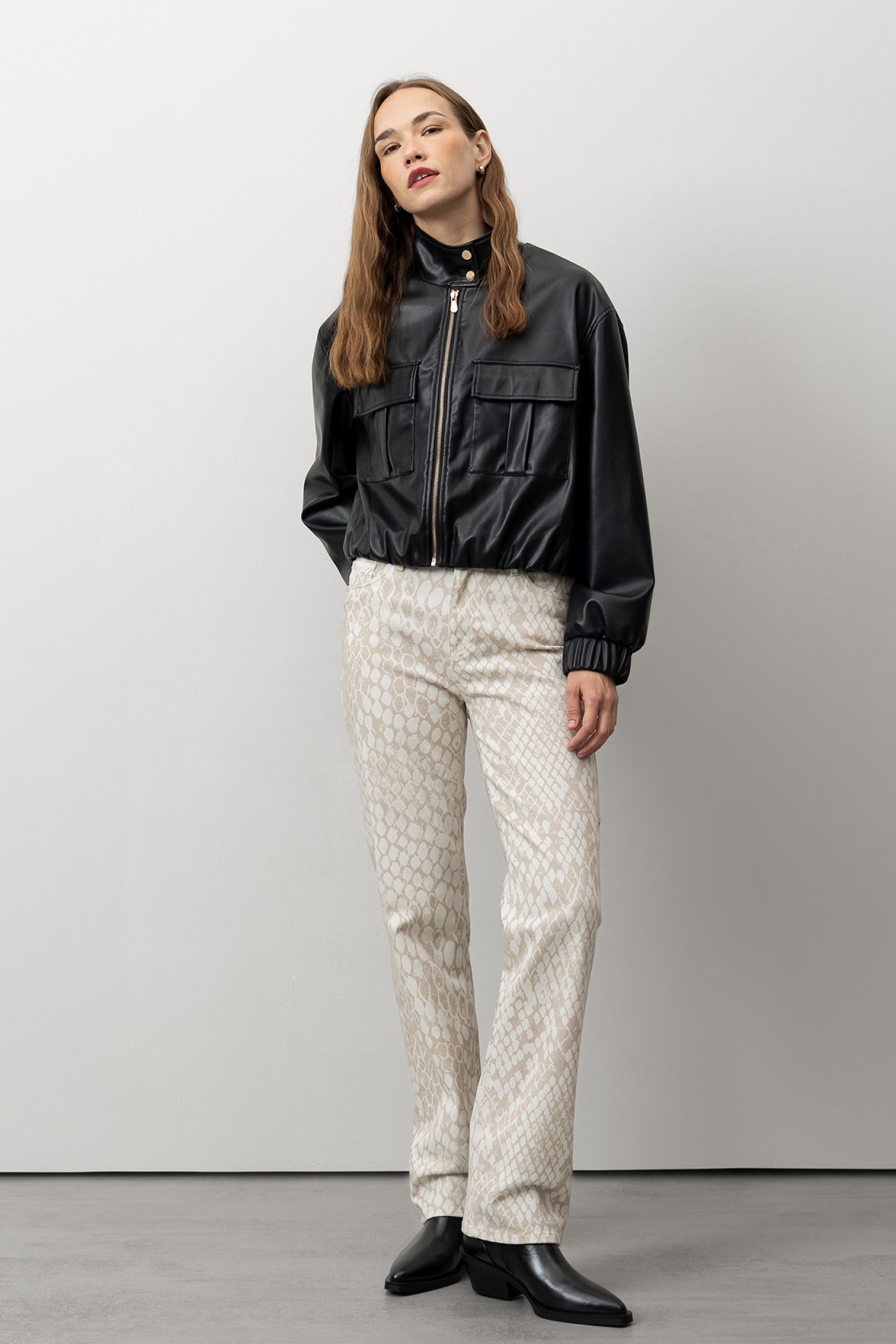 Calas Straight com padro