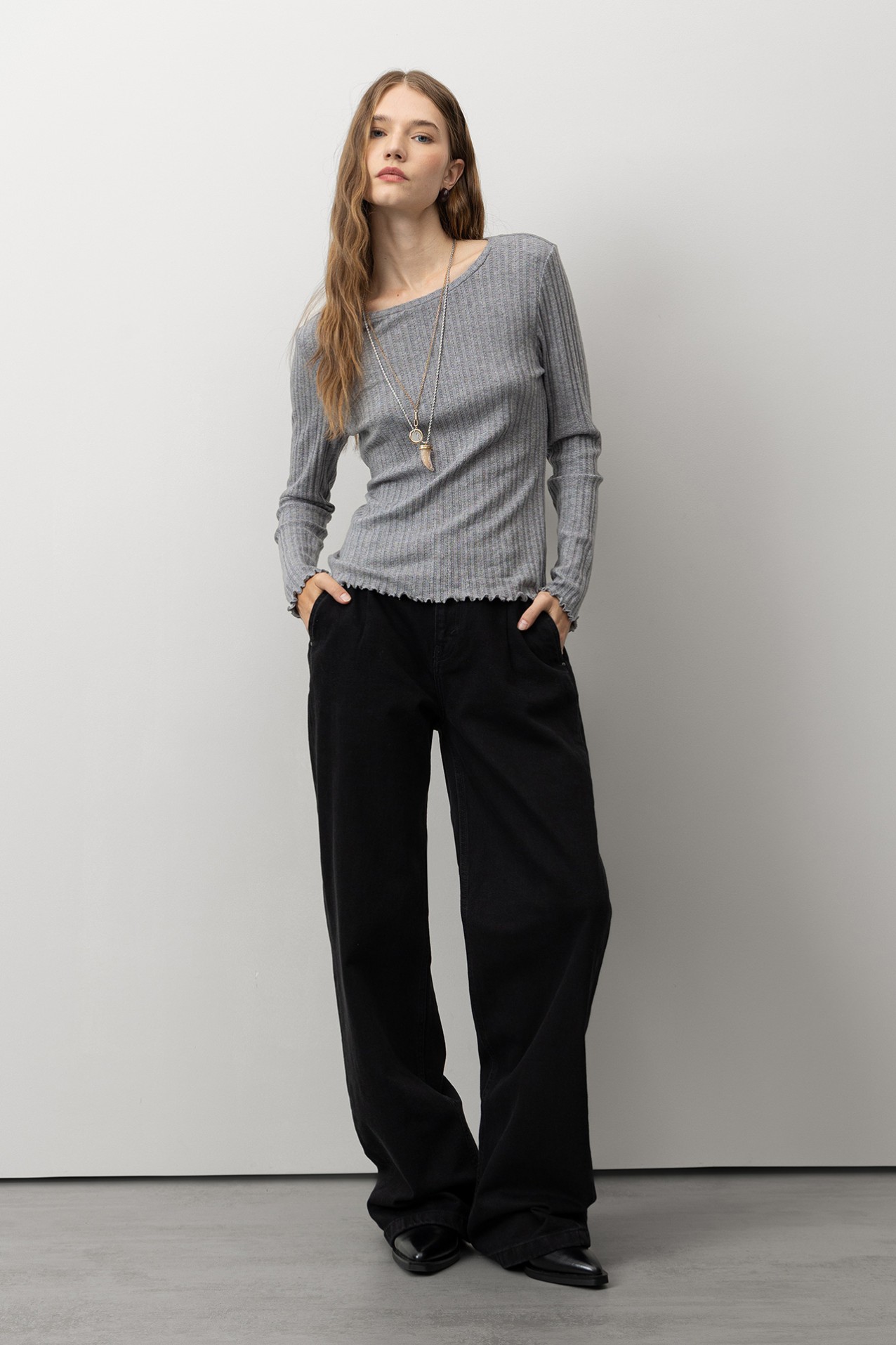 Jeans Wide Leg com Pregas