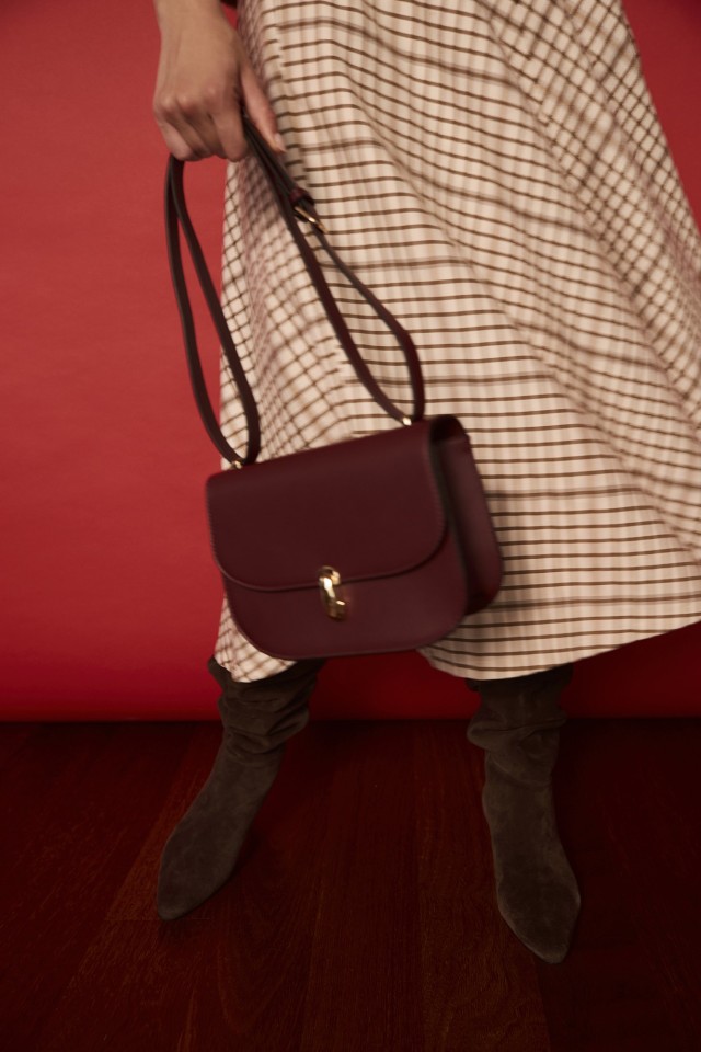 Carteira Elegante Cor-de-Vinho