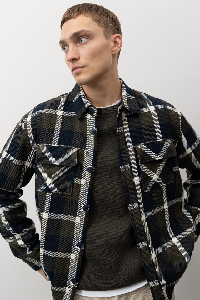 10 - Camisas L/S Verde 10 - Camisas L/S Verde