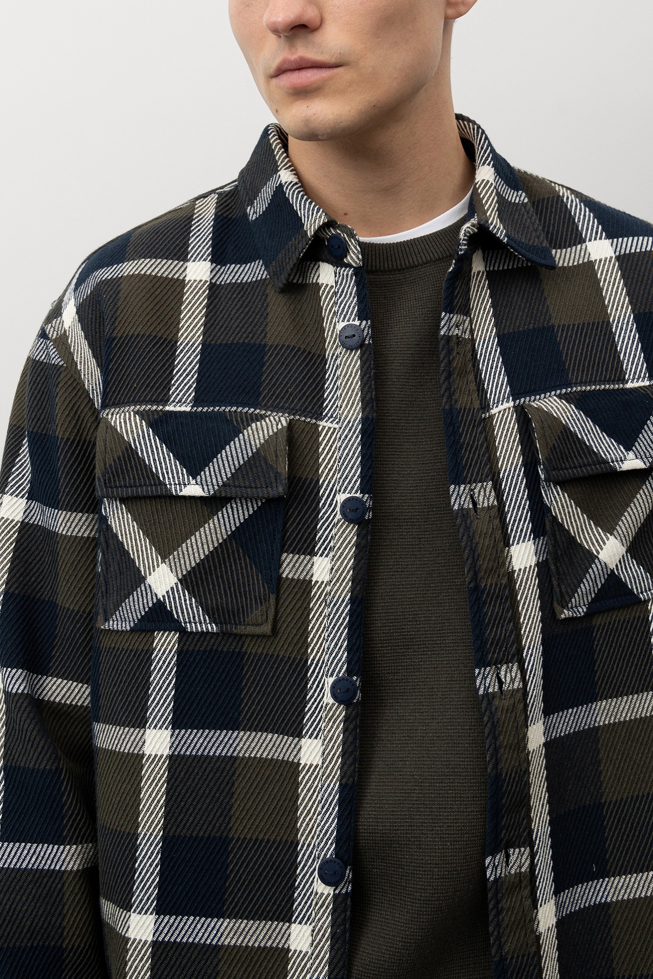 10 - Camisas L/S Verde