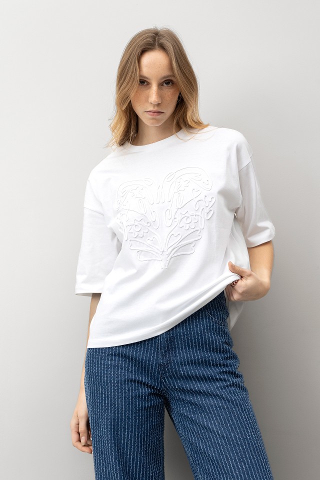 White Oversized T-Shirt White Oversized T-Shirt