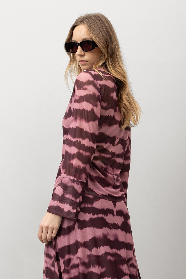 Pink Abstract Slim Shirt Pink Abstract Slim Shirt