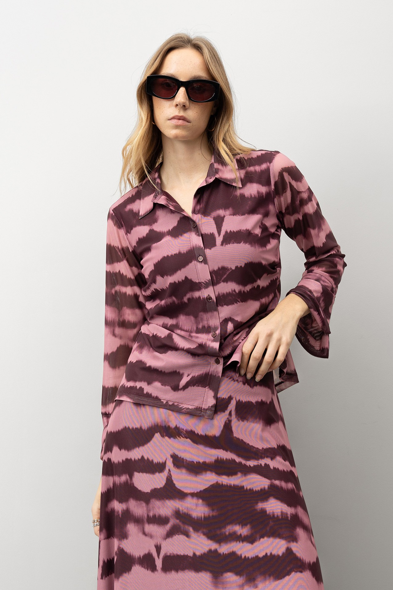 Pink Abstract Slim Shirt