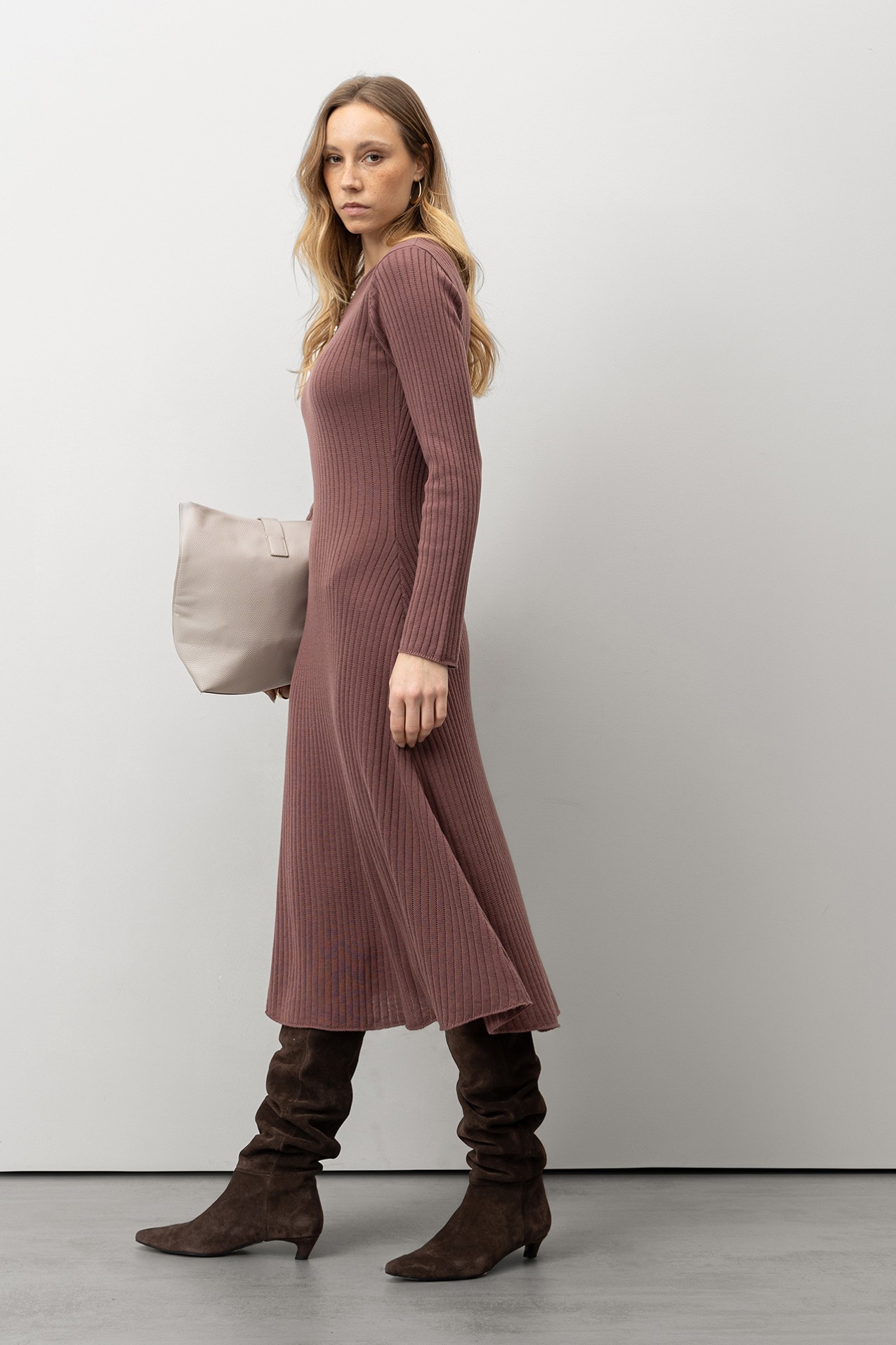 Slim Pink Knit Dress