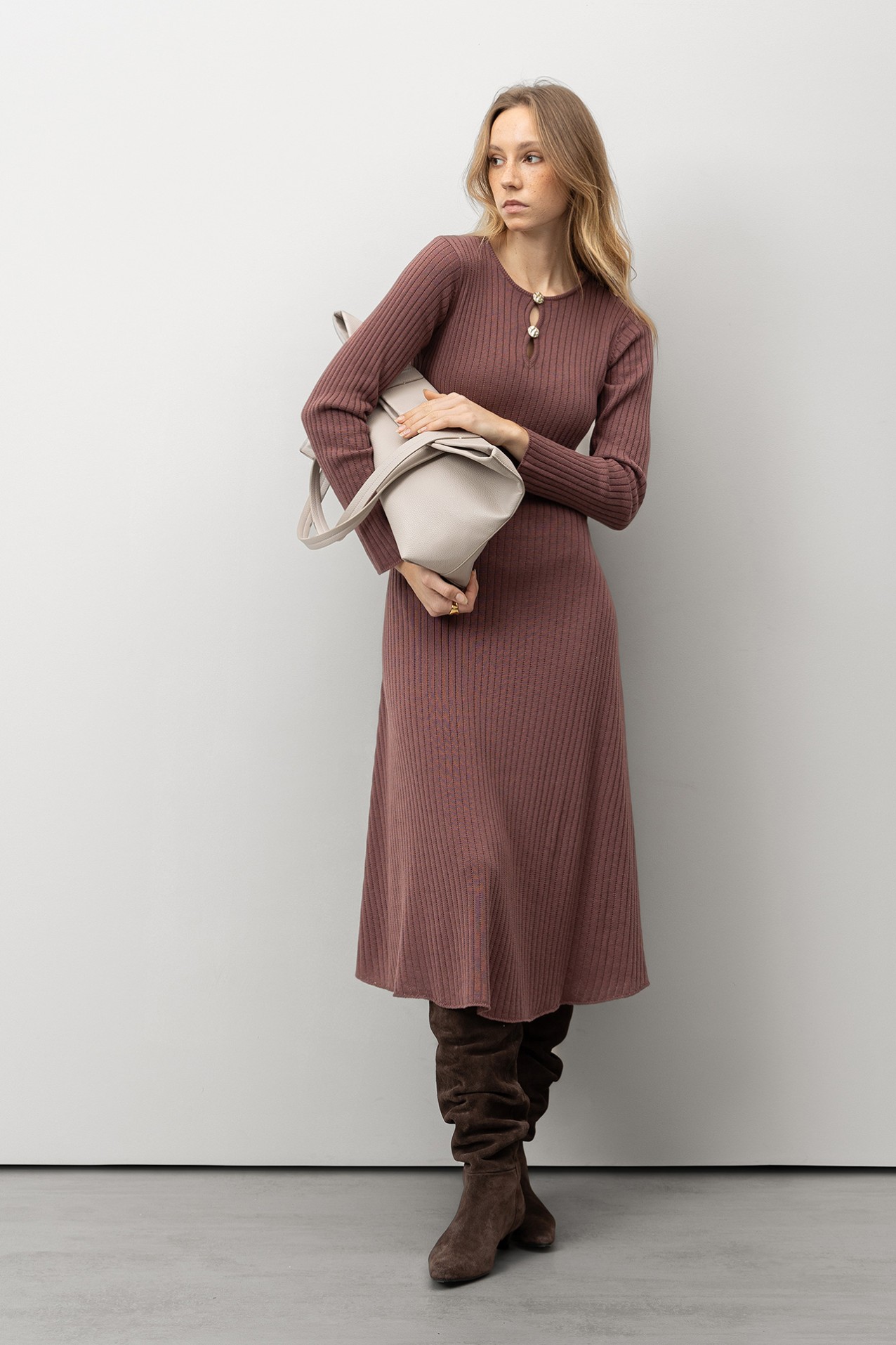 Slim Pink Knit Dress