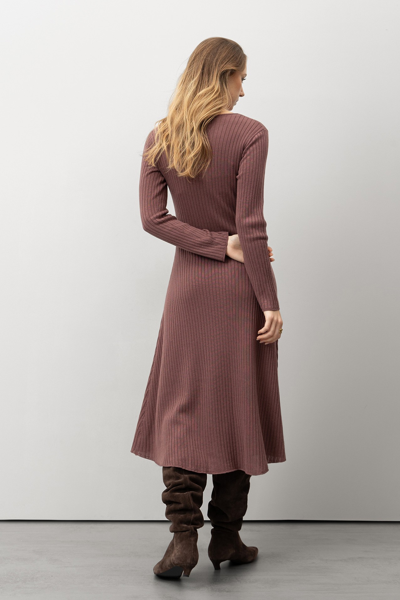 Slim Pink Knit Dress
