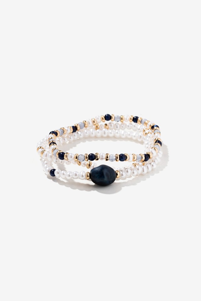 Gold Pearl Bracelet