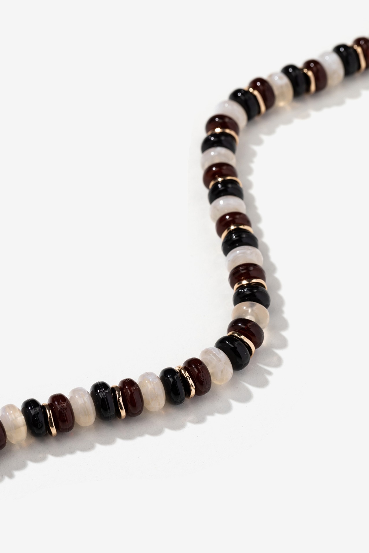 Collar de cuentas elegantes