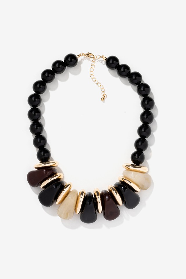 Collar de Piedras Negras