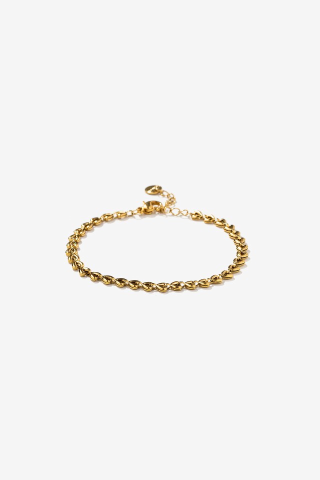 Gold Heart Link Bracelet