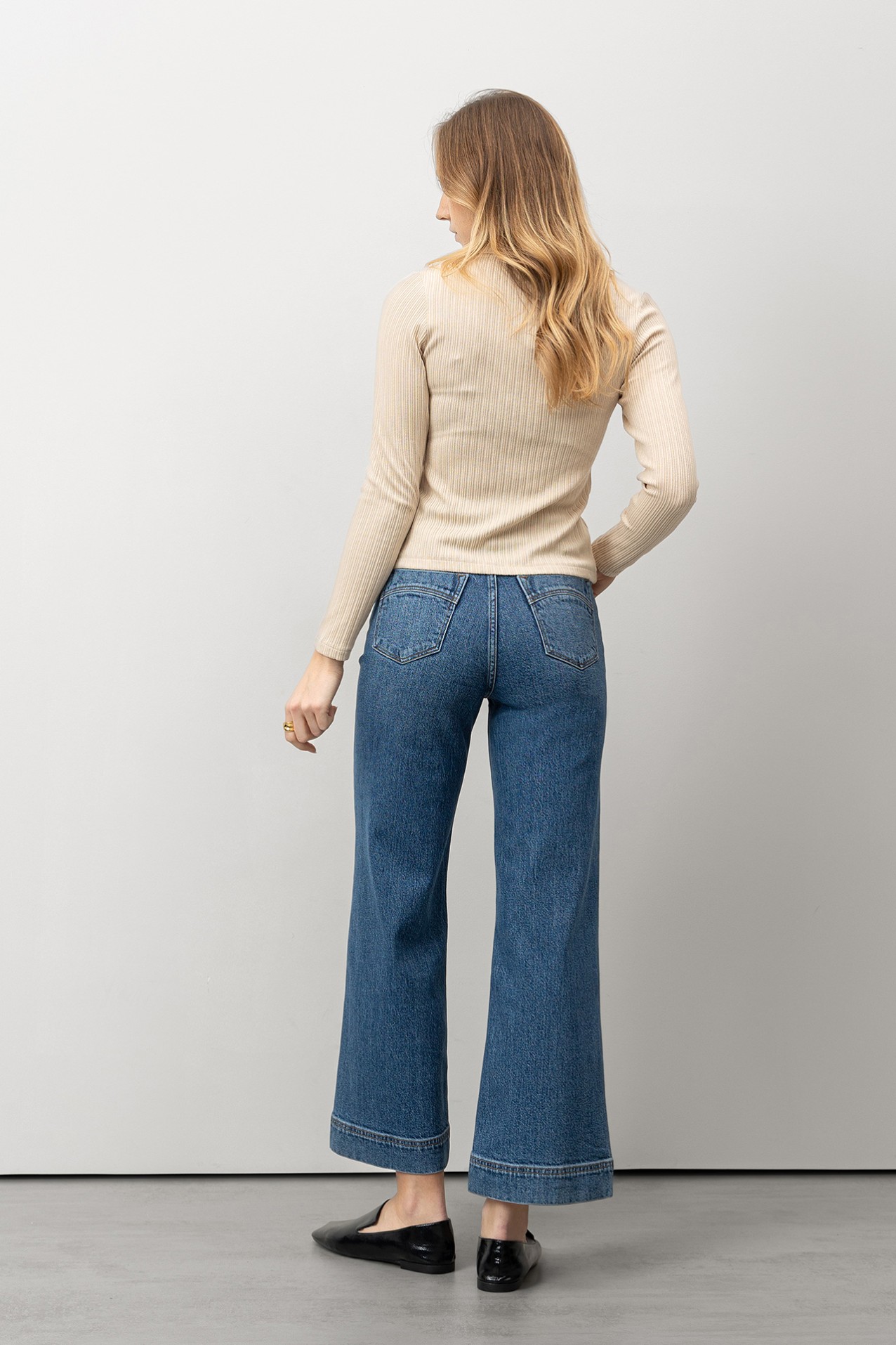Wide-Leg Classic Jeans