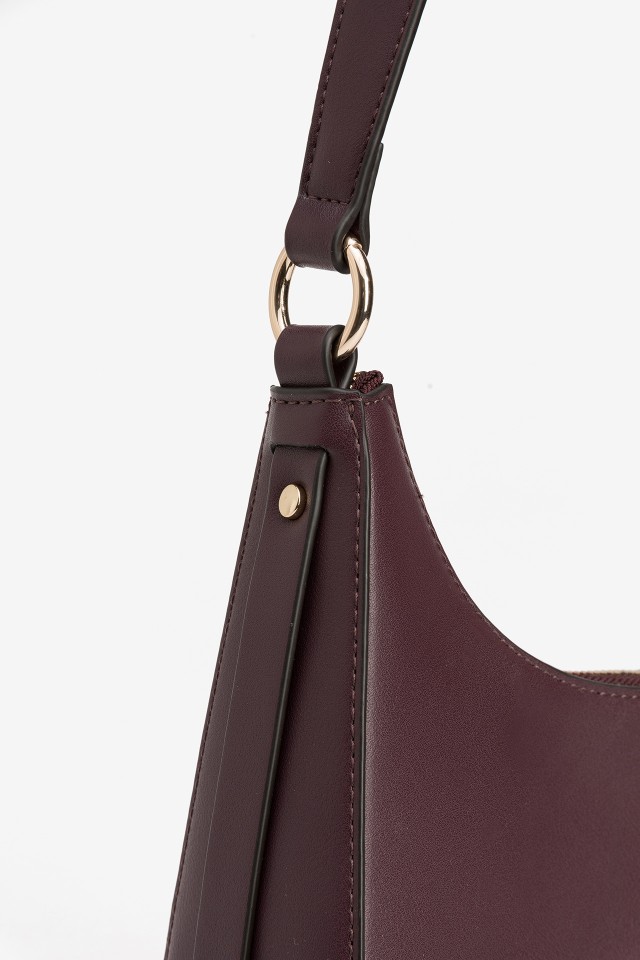 Wine-Toned Chic Handbag Wine-Toned Chic Handbag