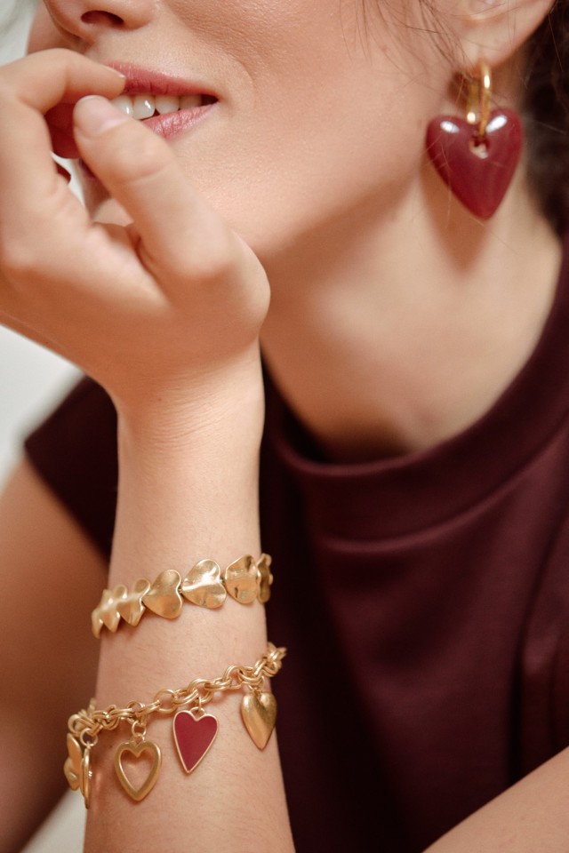 Gold Heart Charm Bracelet