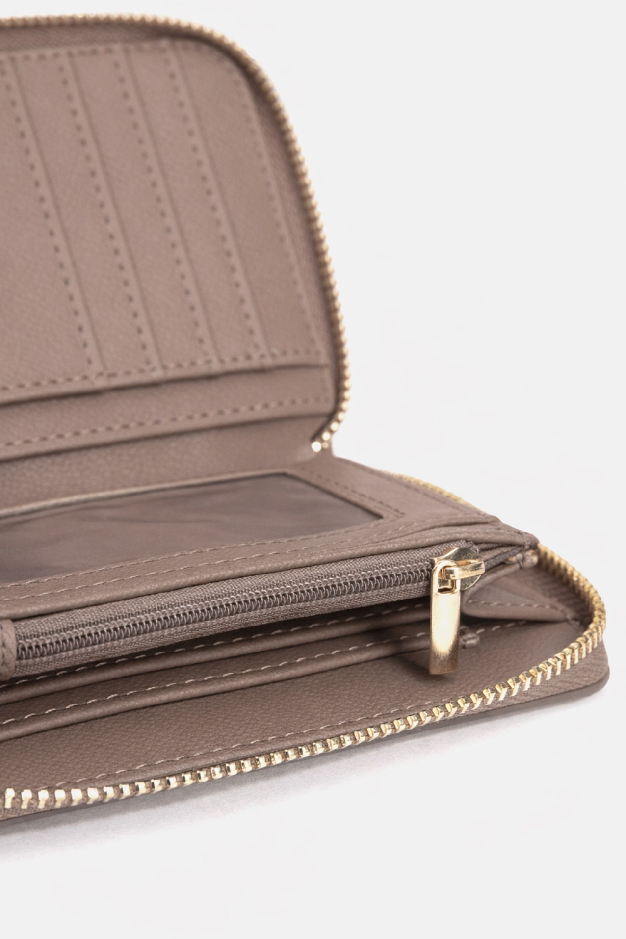 Beige Zip Coin Purse