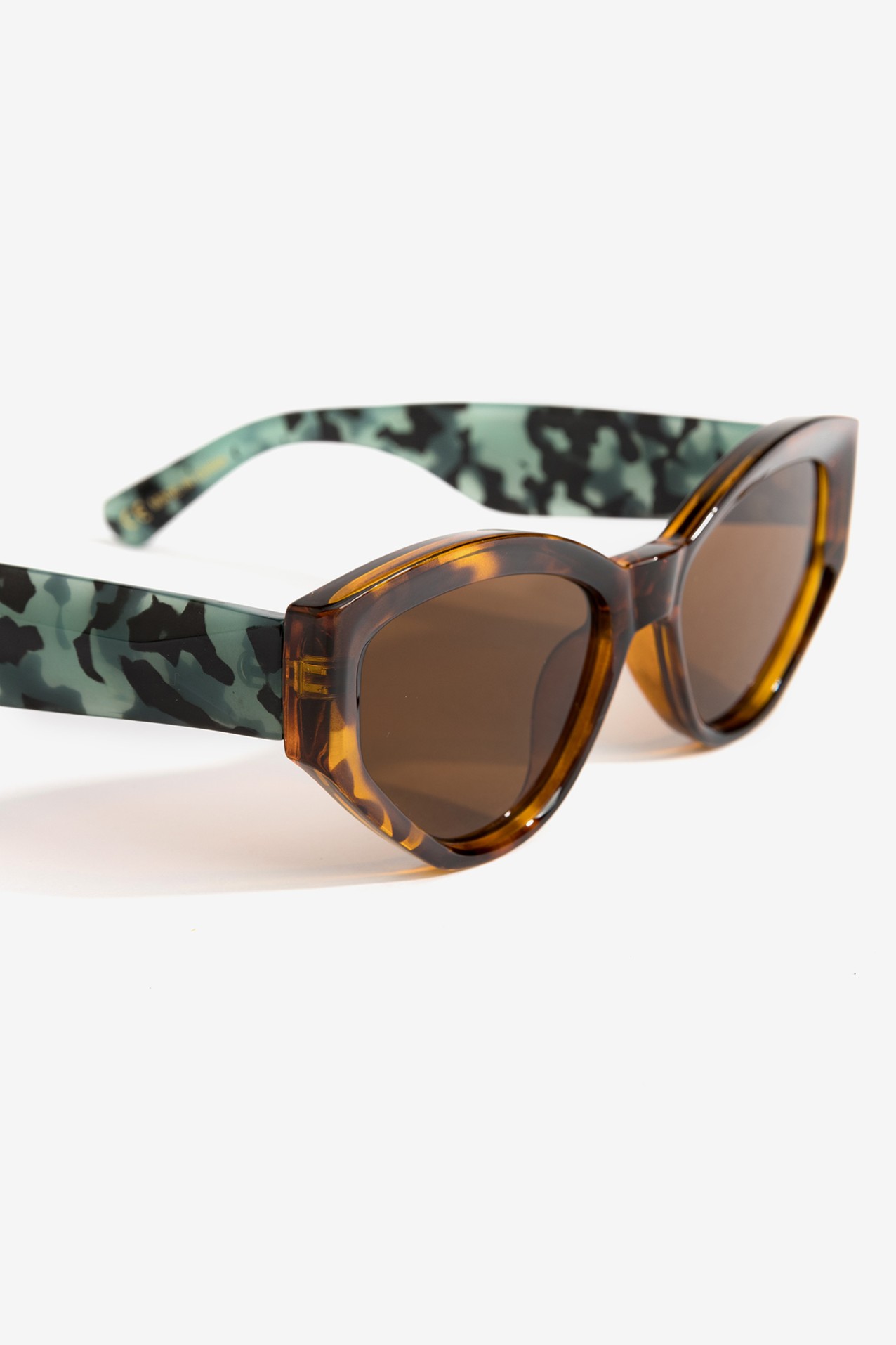 Brown Tortoise Sunglasses