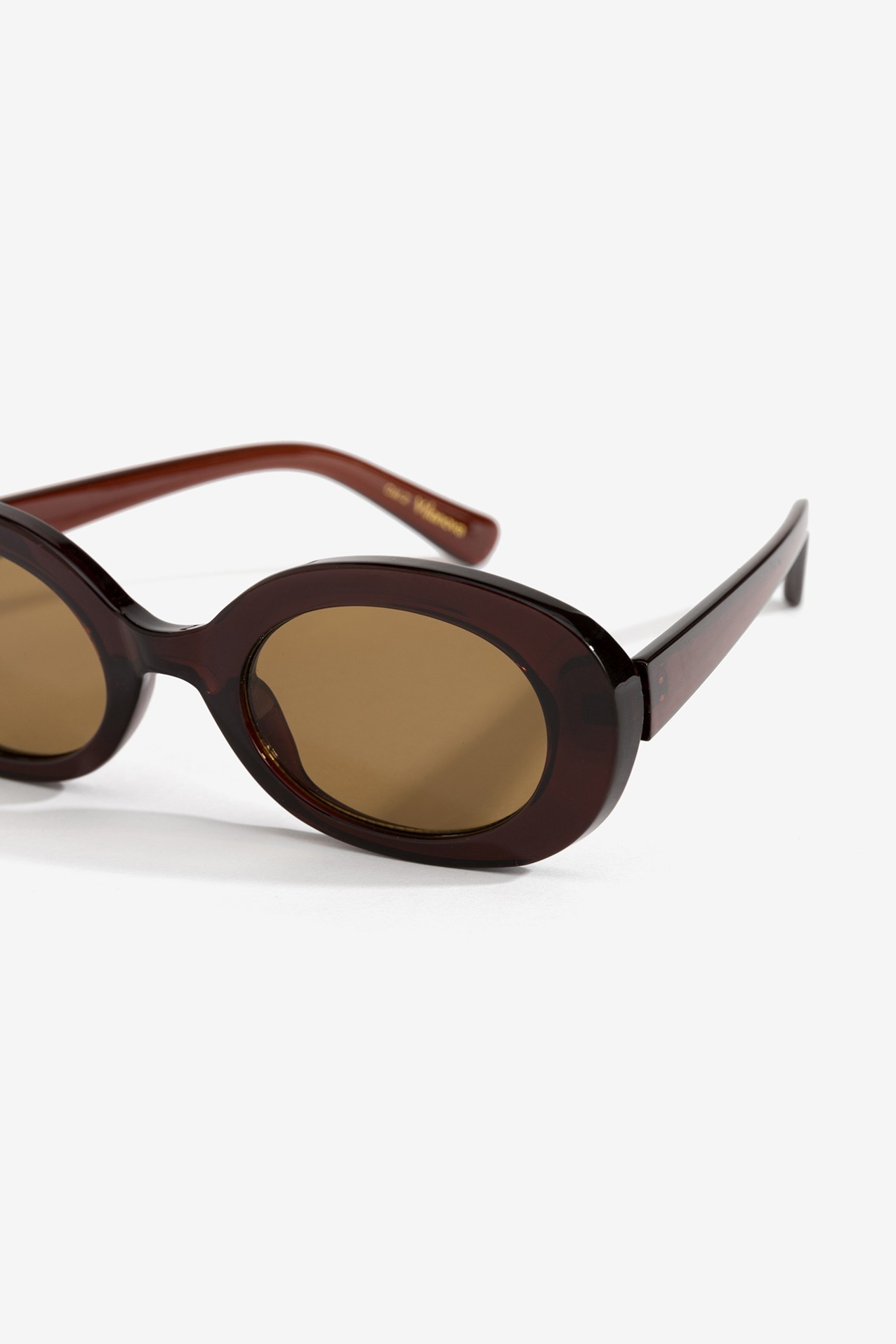 Brown Oval Retro Sunglasses