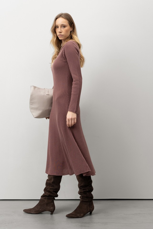 Slim Pink Knit Dress