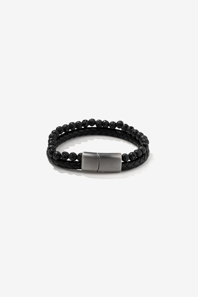 Pulsera negra trenzada