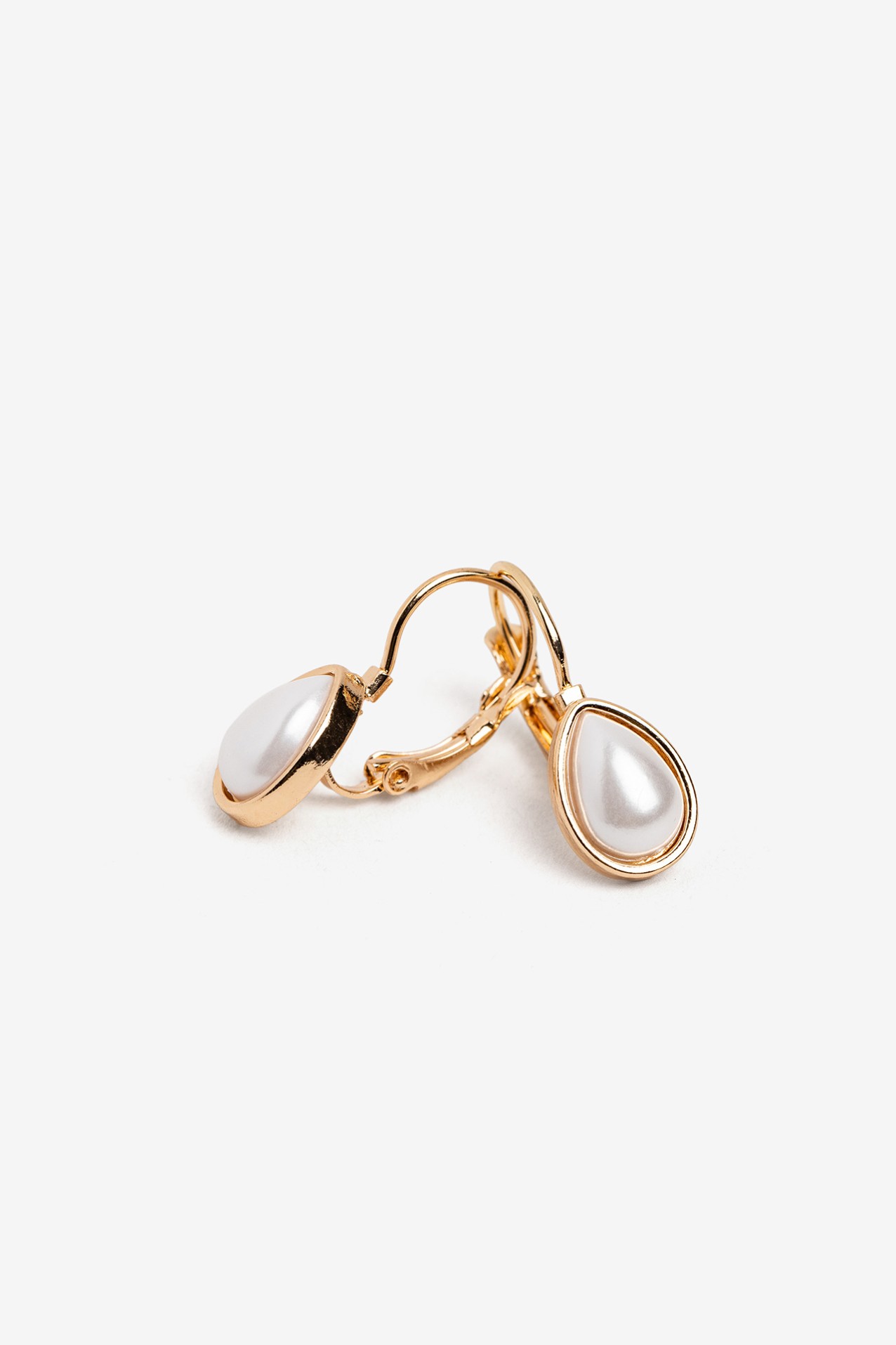 Gold Drop Pearl Earrings