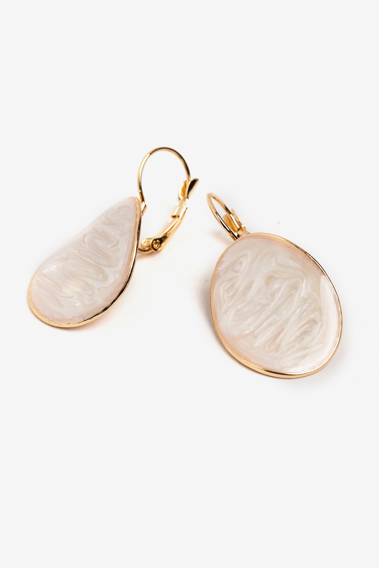 Gold Oval Pearl Earrings