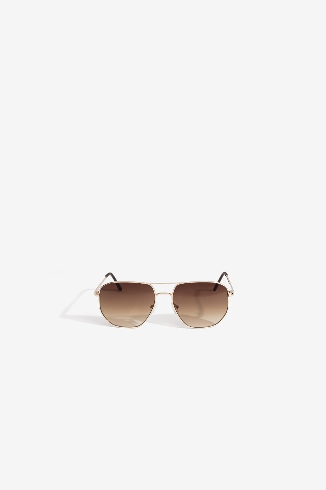 Gold Frame Aviator Sunglasses