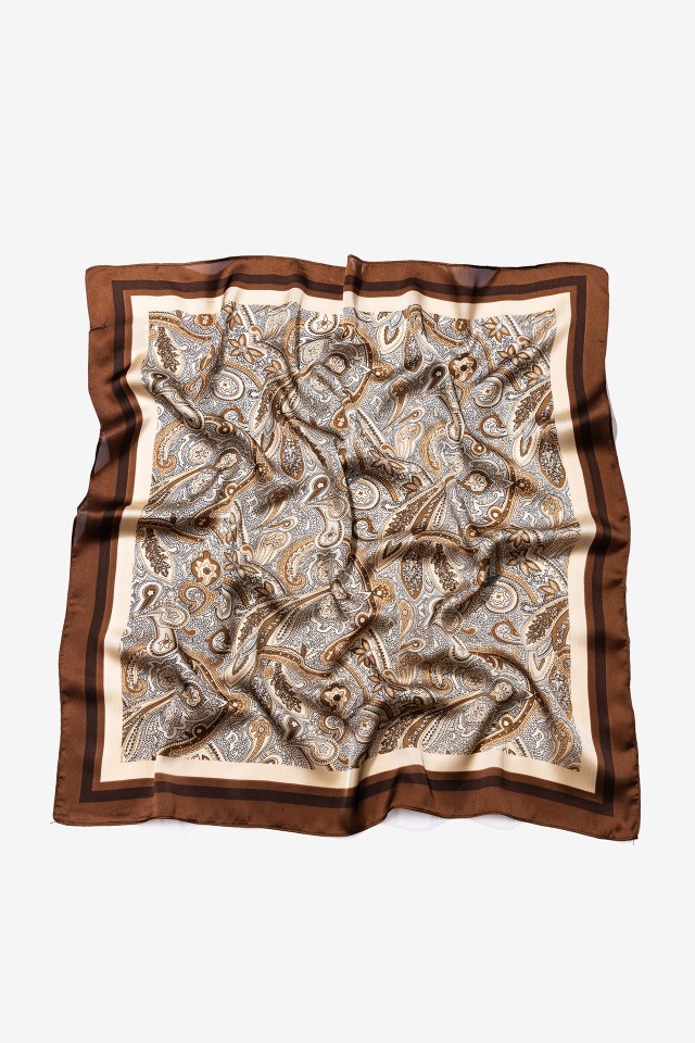 Bandana castanha padr�o paisley